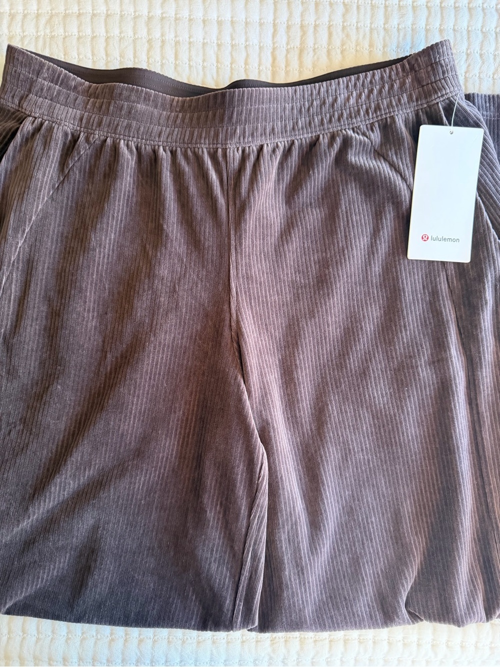 Lululemon Scuba Mid-Rise Wide-Leg Pant Velvet Cord Espresso NWT Size 14 Athletic - Picture 12 of 14
